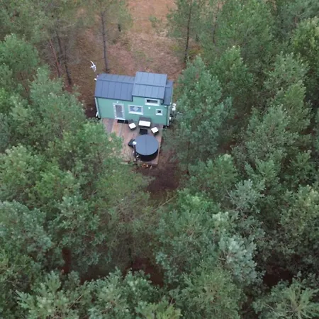 Semesterbostad Tiny House In The Forest Szlachta