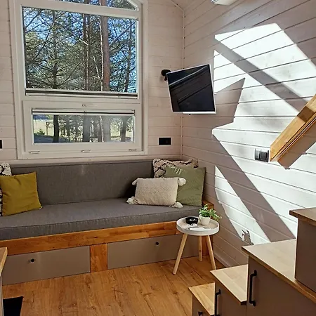 Tiny House In The Forest Semesterbostad *