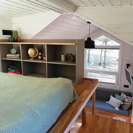 Semesterbostad Tiny House In The Forest