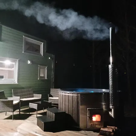 Tiny House In The Forest Szlachta