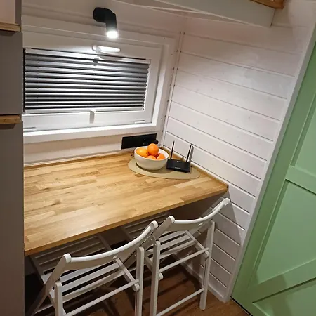 Semesterbostad Tiny House In The Forest Szlachta