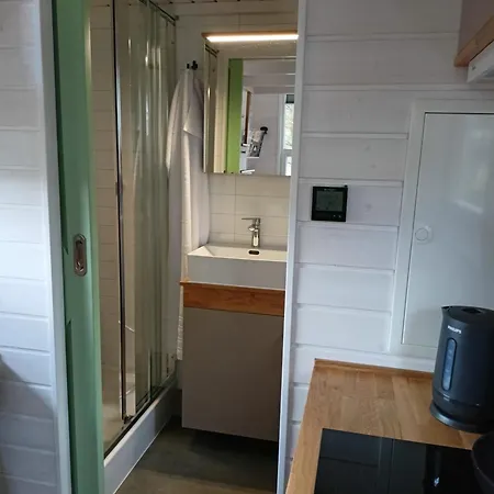 Tiny House In The Forest Semesterbostad *