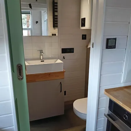Semesterbostad Tiny House In The Forest Szlachta